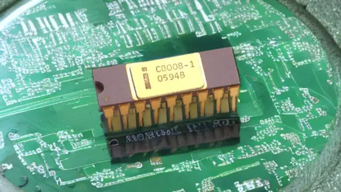 Intel 8008 Microprocessor